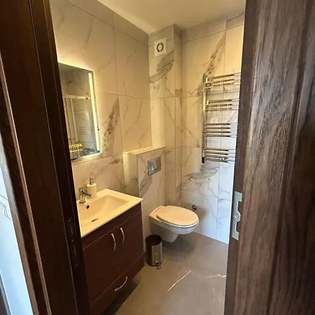 57, Titova Vila, Zlatibor * Palisat