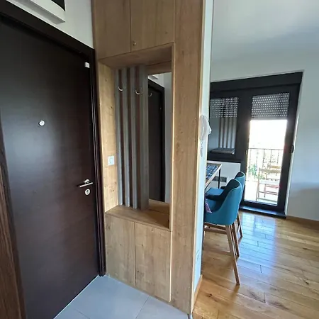 57, Titova Vila, Zlatibor