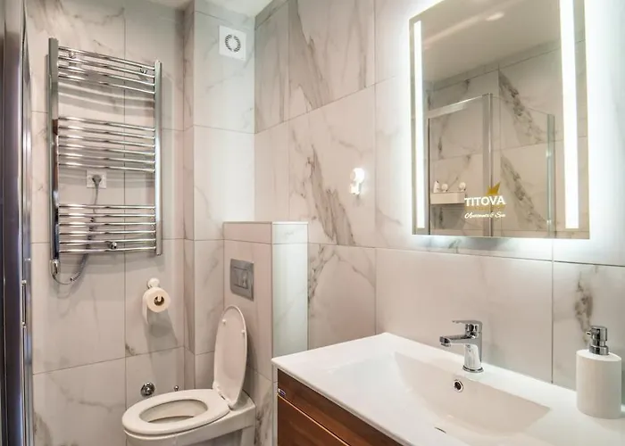 57, Titova Vila, Zlatibor *