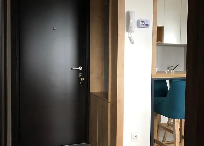 57, Titova Vila, Zlatibor * Palisat