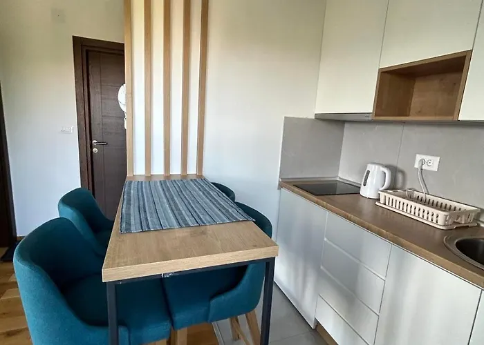 アパート 57, Titova Vila, Zlatibor Palisat