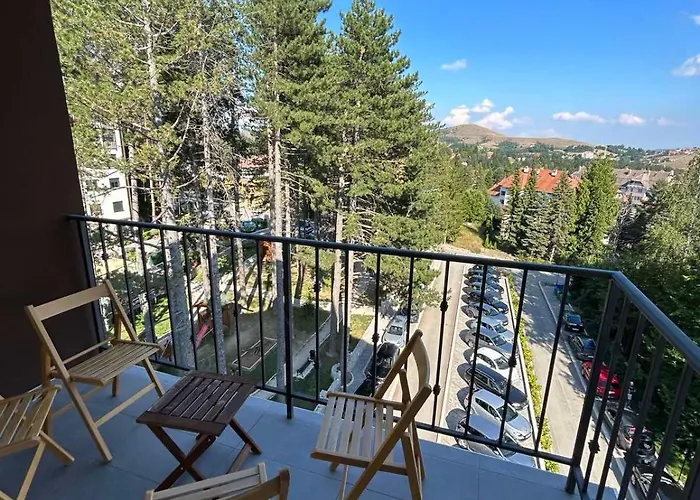 57, Titova Vila, Zlatibor