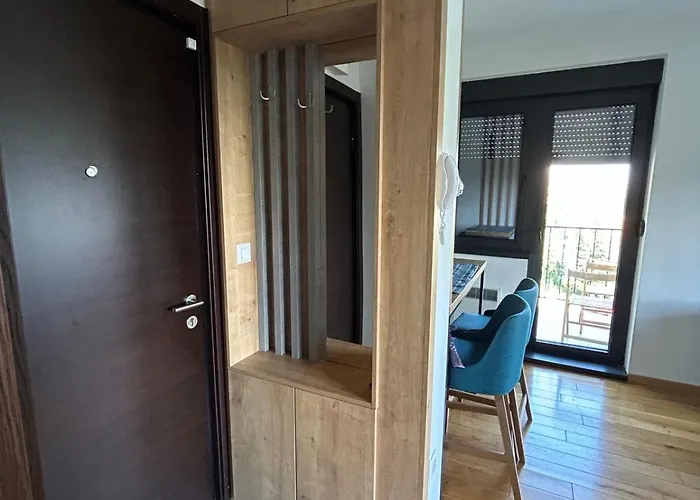 57, Titova Vila, Zlatibor